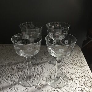 Etched Crystal wine glasses set of 4